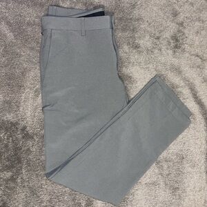 Men’s Van Heusen Light Grey Modern Dress Pants 30”x30”